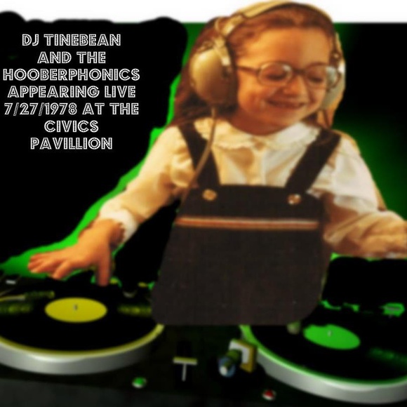 Meet your Posher, Christine - Picture 1 of 1